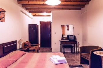 Guesthouse Sinoi Vitina Luaran gambar
